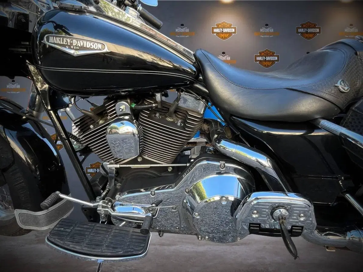 Harley-Davidson 1450 Road King Classic (2006 - 07) - FLHRCI (5)
