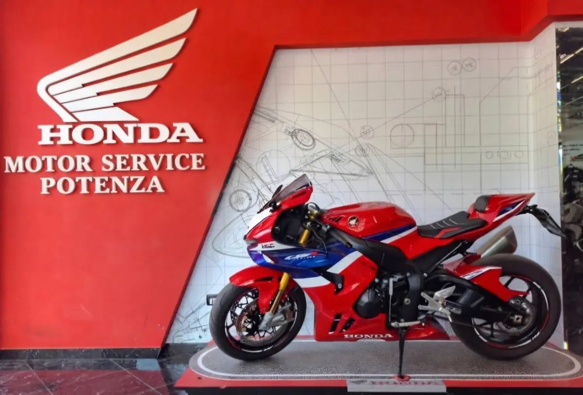 Honda CBR 1000 RR-R Fireblade (2024 - 26)