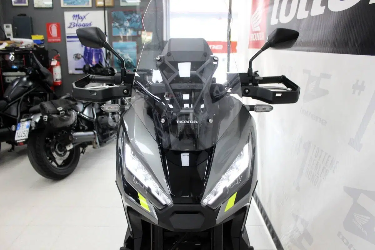 Honda X-ADV 750 DCT (2021 - 24) (4)