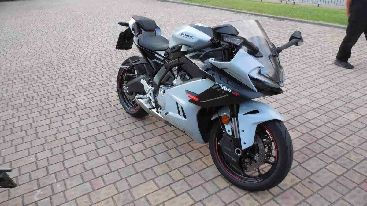 CFMOTO 675SR-R (2025 - 26) (2)