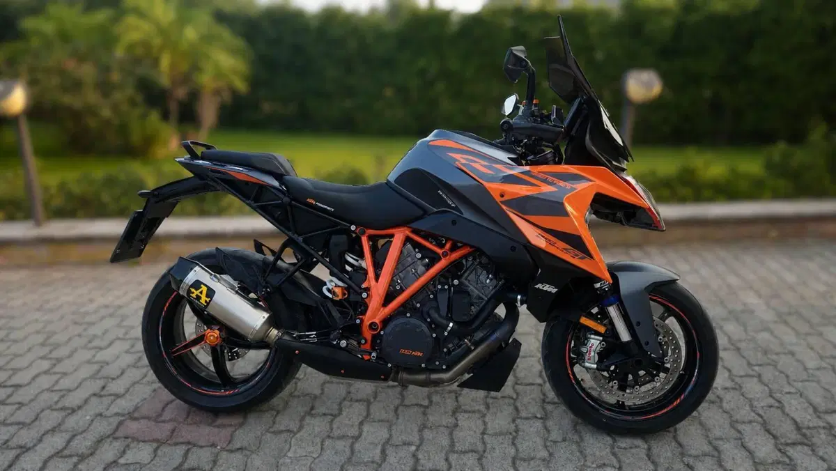 KTM 1290 Super Duke GT (2021 - 25) (2)