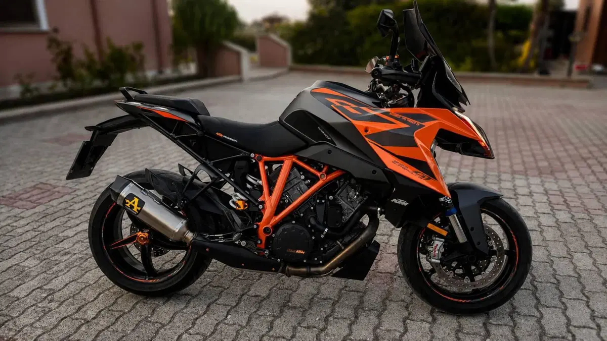 KTM 1290 Super Duke GT (2021 - 25)
