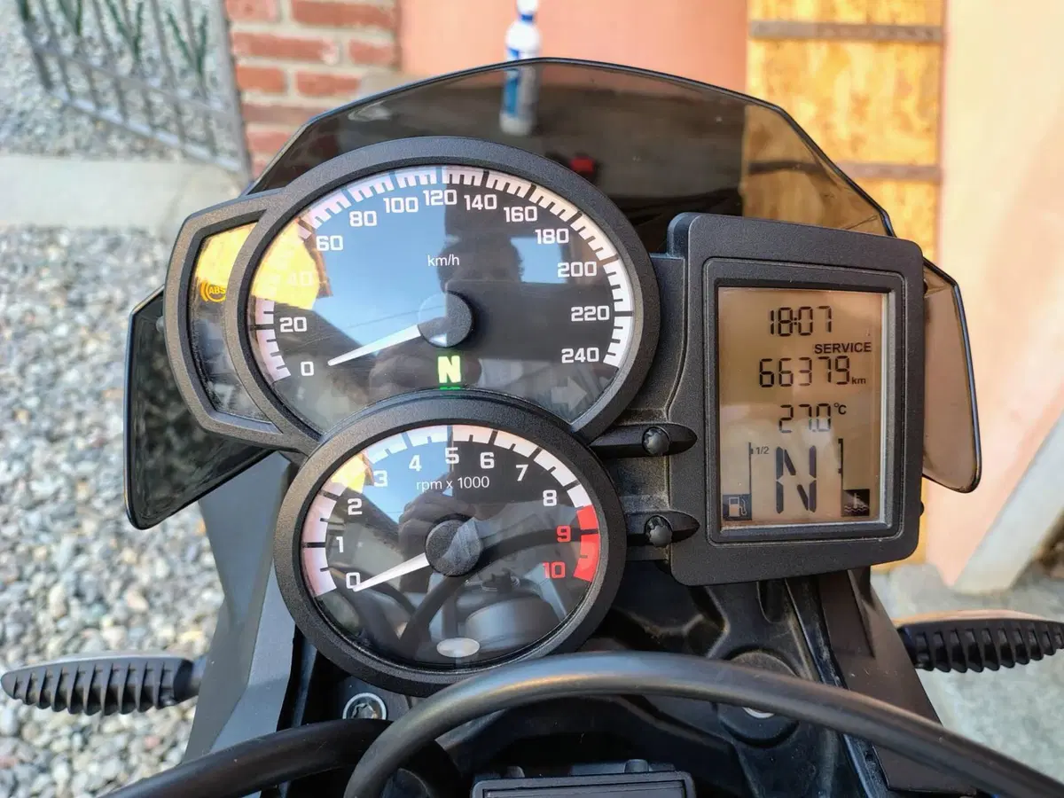 Bmw F 800 R (2015 - 16) (4)