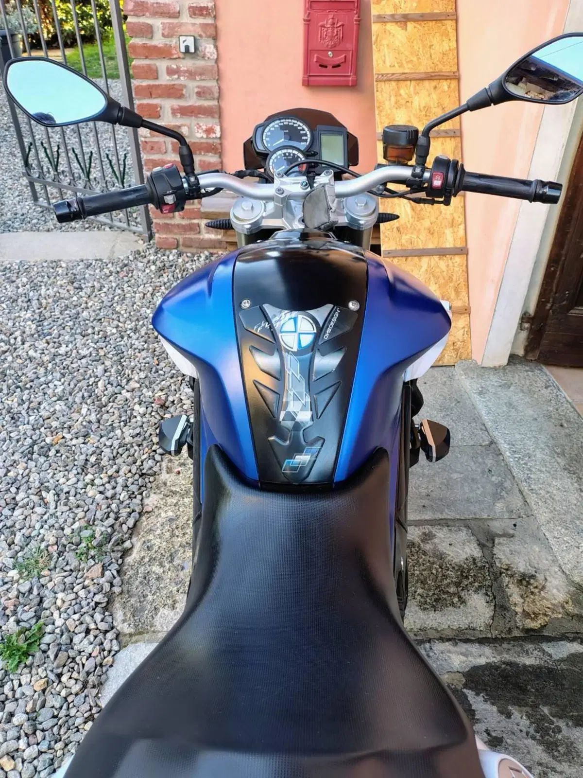 Bmw F 800 R (2015 - 16) (5)