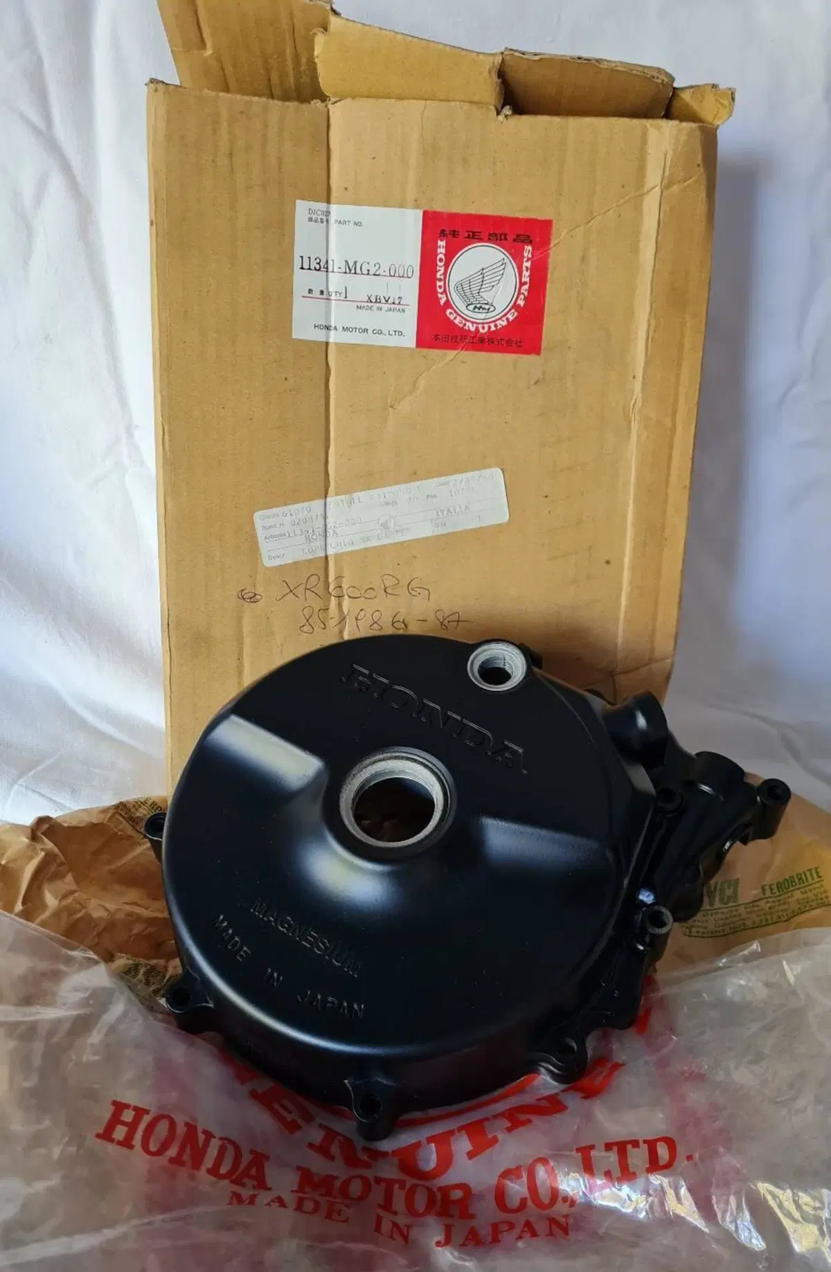 Carter sinistro Honda XR600 (11341-MG2-000) NUOVO