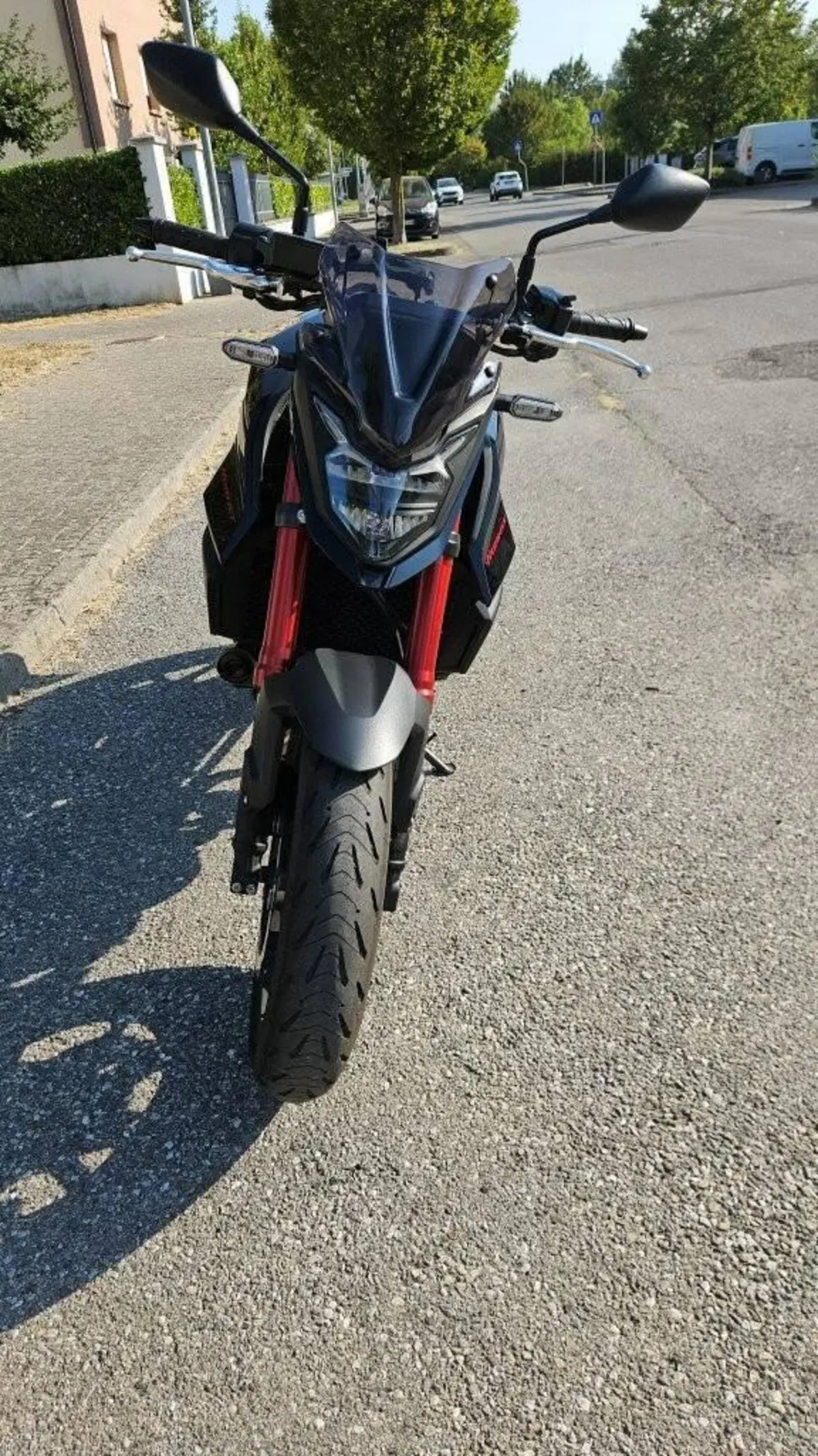 Honda CB 750 Hornet (2023 - 24) (4)