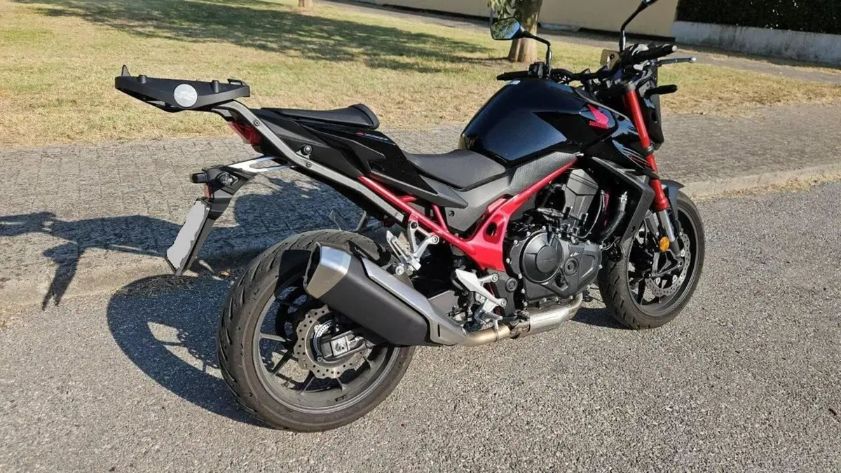 Honda CB 750 Hornet (2023 - 24) (6)