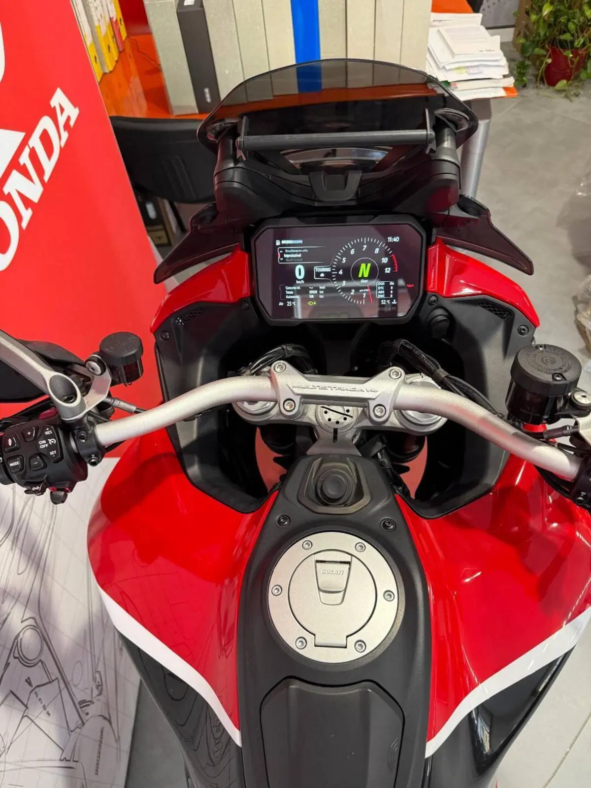 Ducati Multistrada V4 S (2021 - 24) (14)