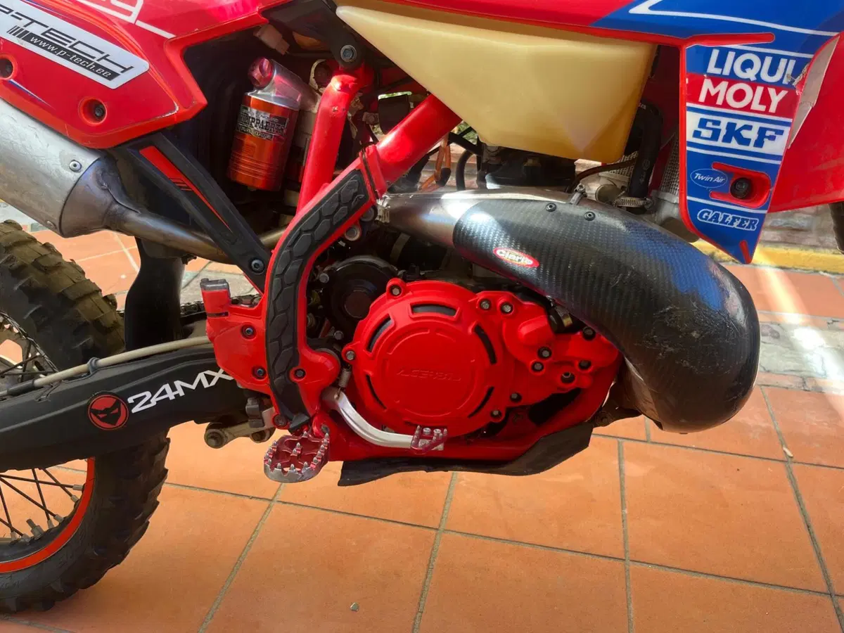 Betamotor RR 300 2T Enduro Racing (2020) (3)
