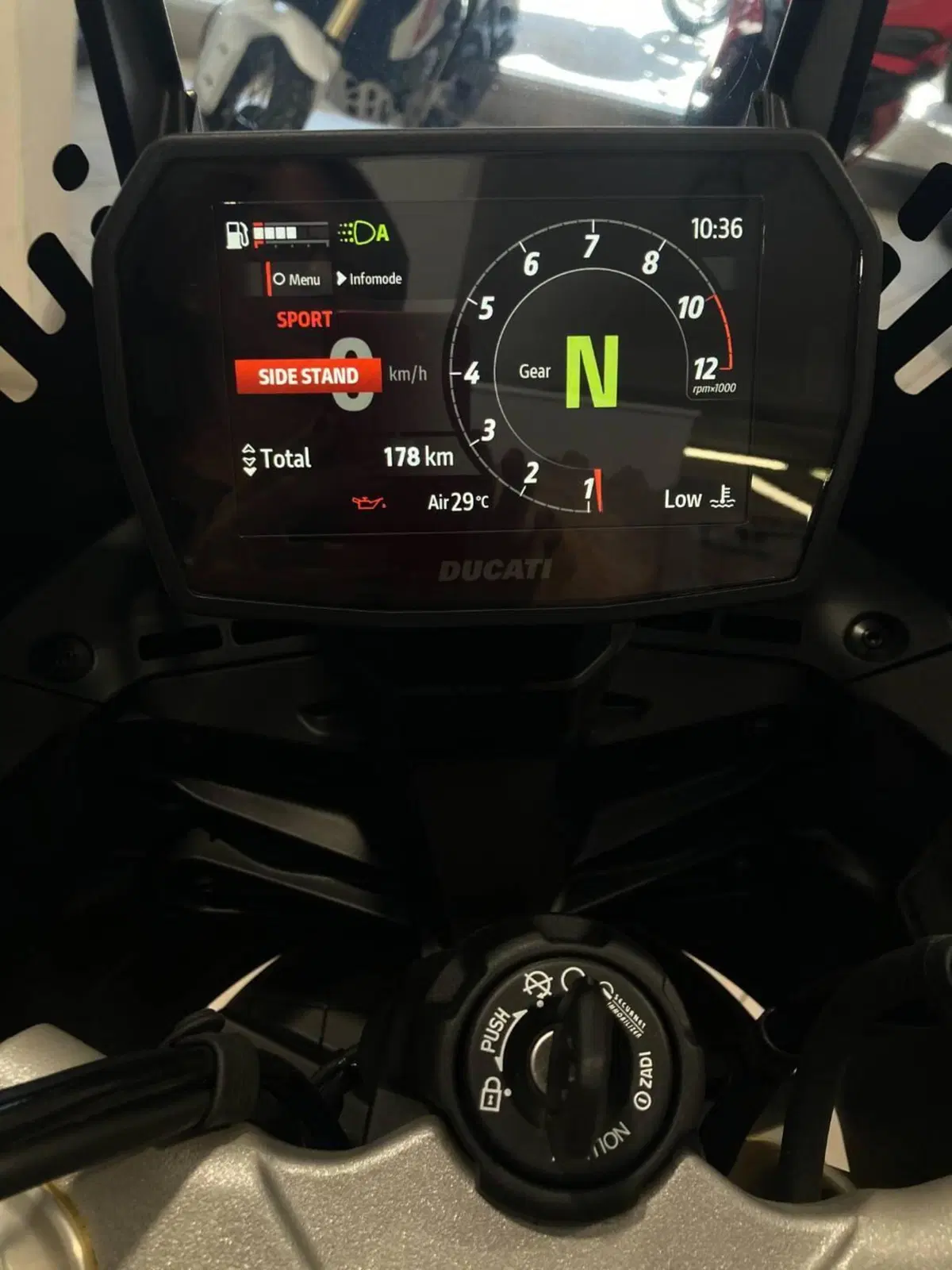 Ducati DesertX (2026) (2)