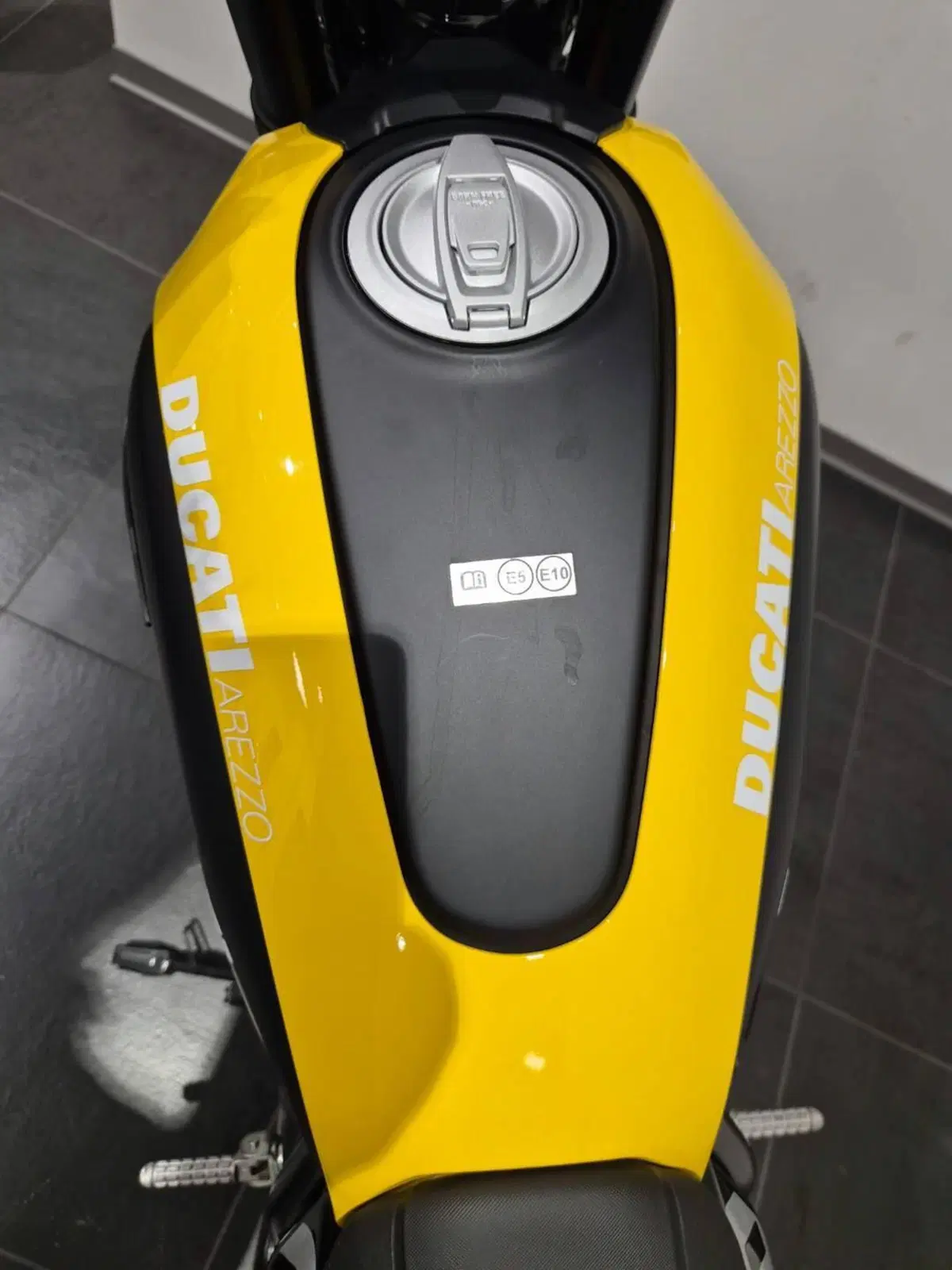 Ducati Scrambler 800 Icon Dark (2025 - 26) (16)