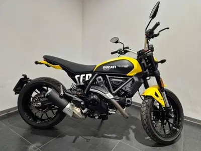 Ducati Scrambler 800 Icon Dark (2025 - 26) usata