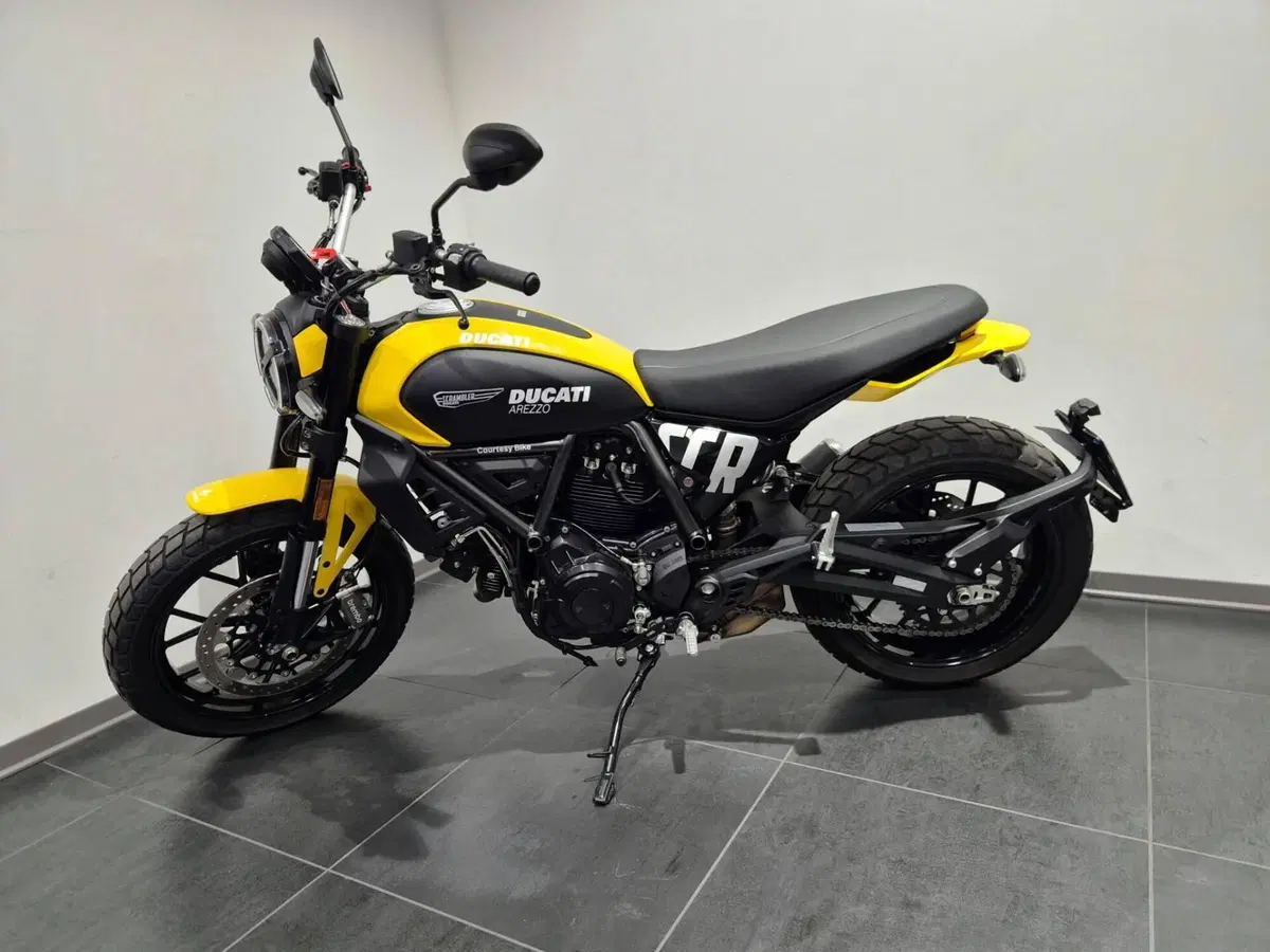 Ducati Scrambler 800 Icon Dark (2025 - 26) (7)