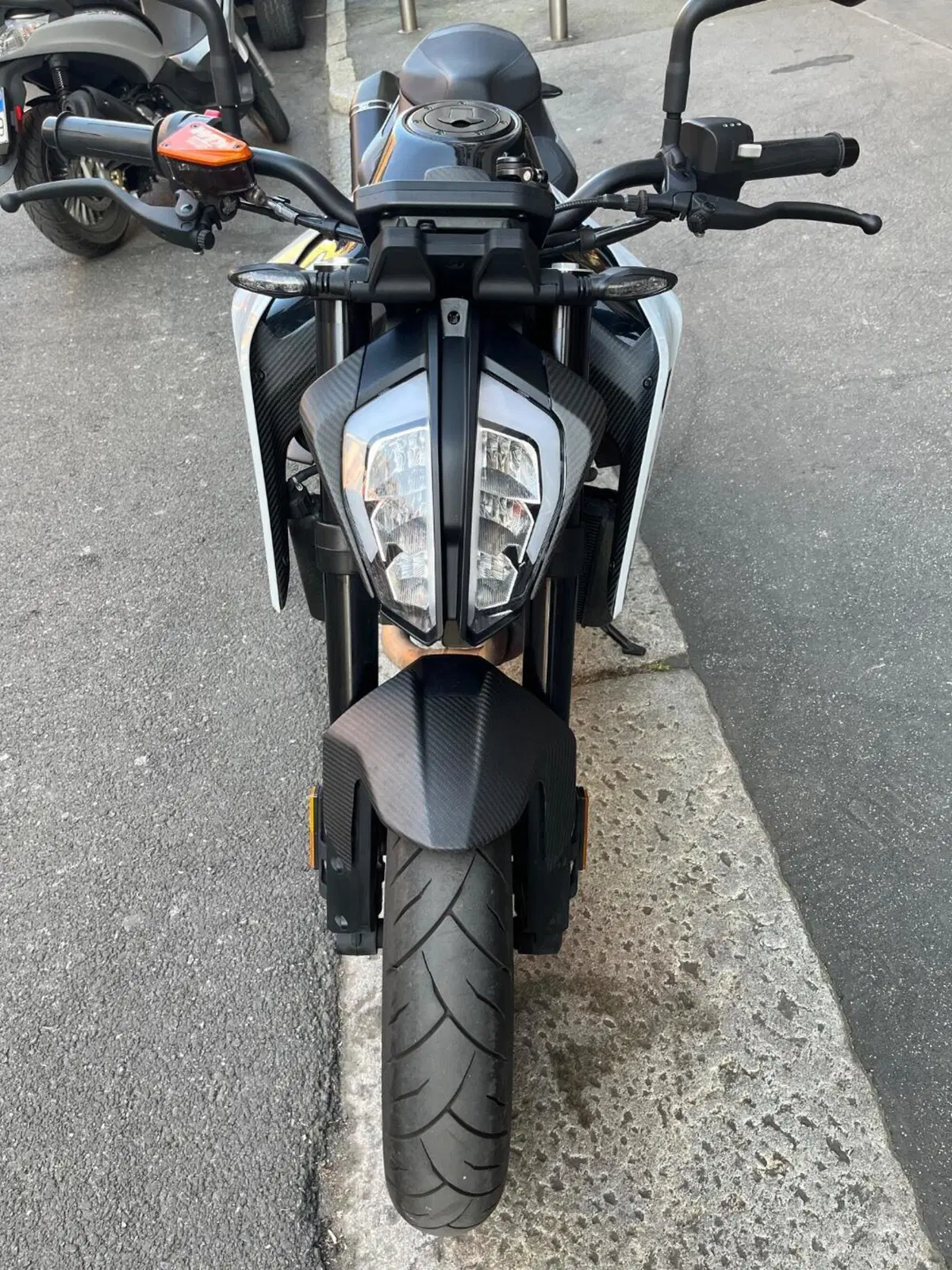 KTM 790 Duke L (2023 - 24) (2)