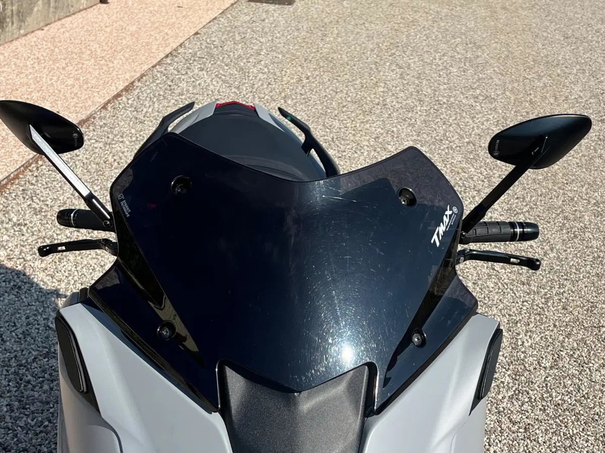 Yamaha T-Max 560 (2020 - 21) (8)