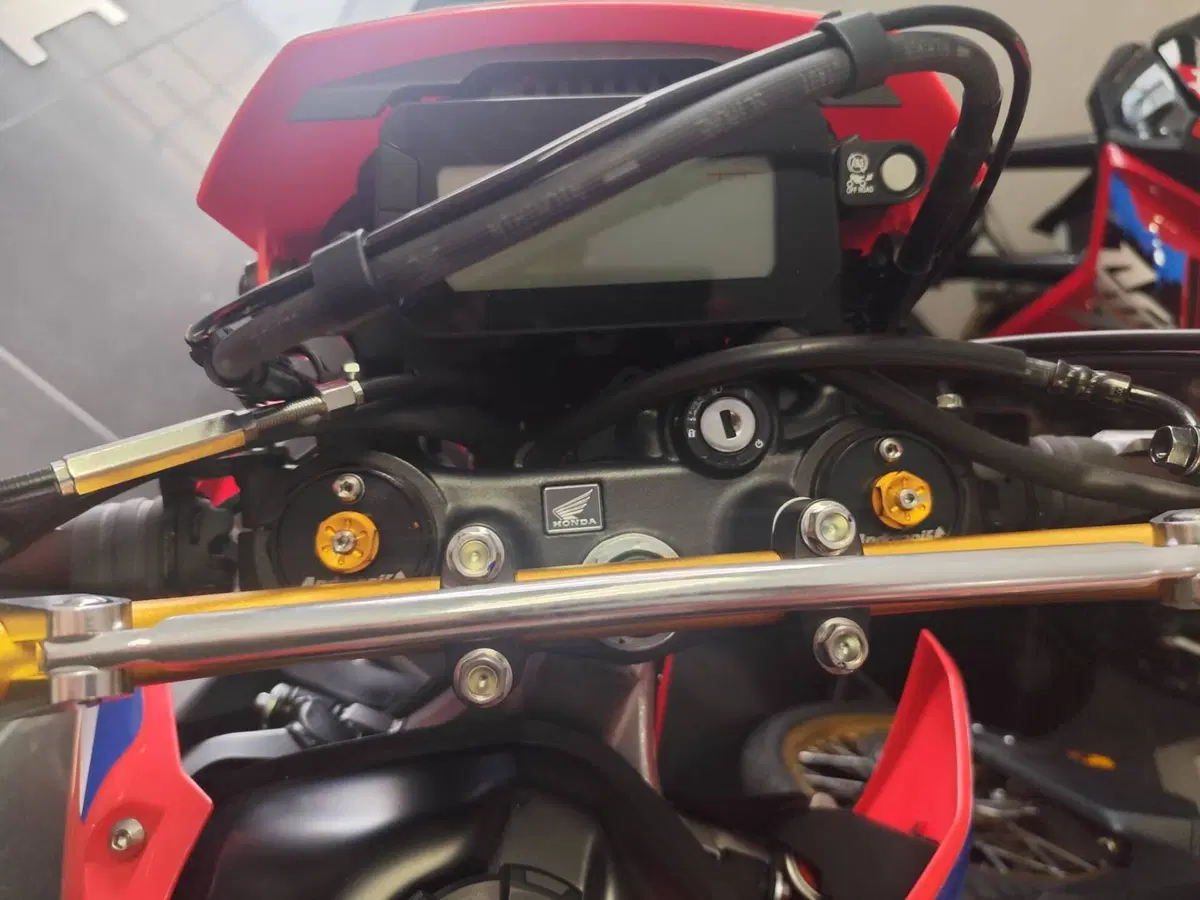 Honda CRF 300L Red Edition Evo (2026) (3)