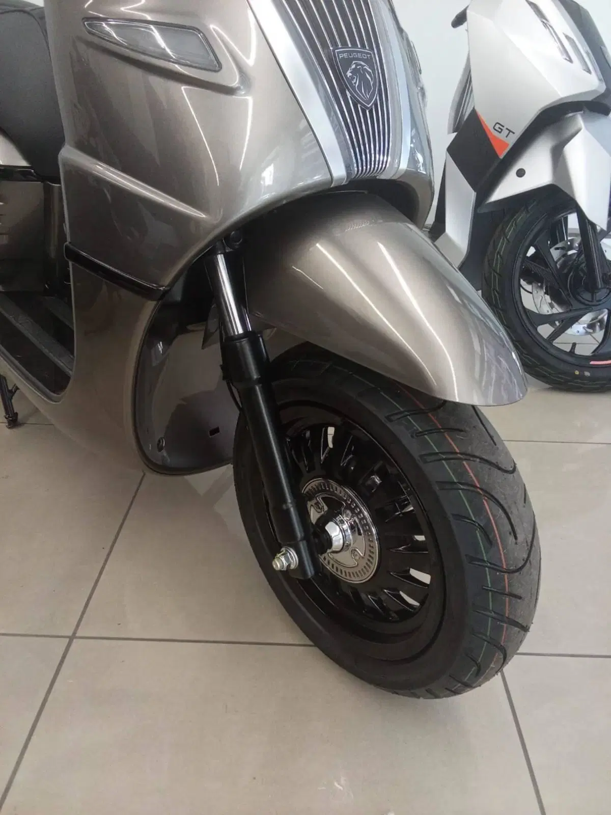 Peugeot Django 125 Classic Cafe Racer (2025 - 26) (9)