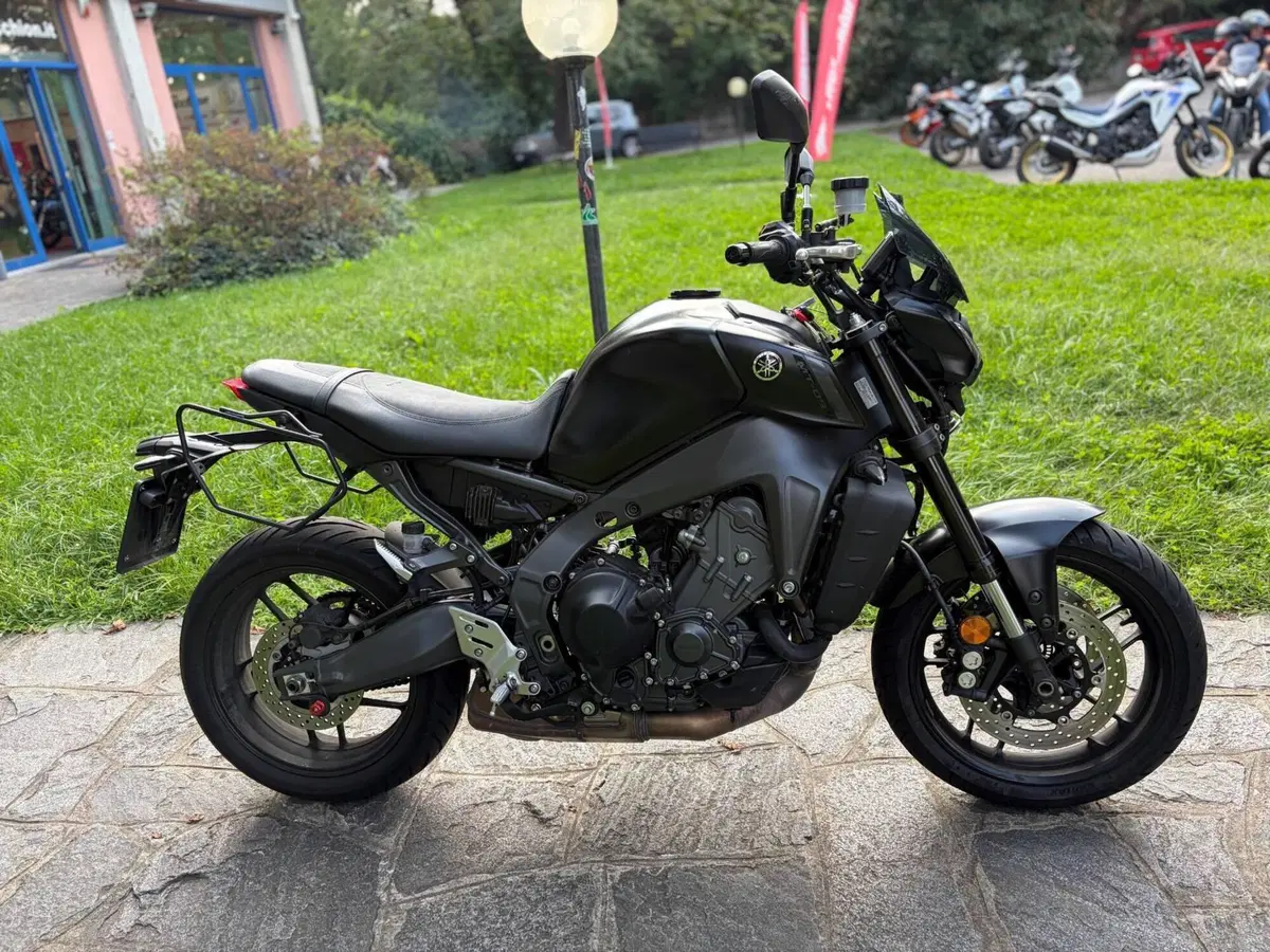Yamaha MT-09 (2021 - 23) (5)