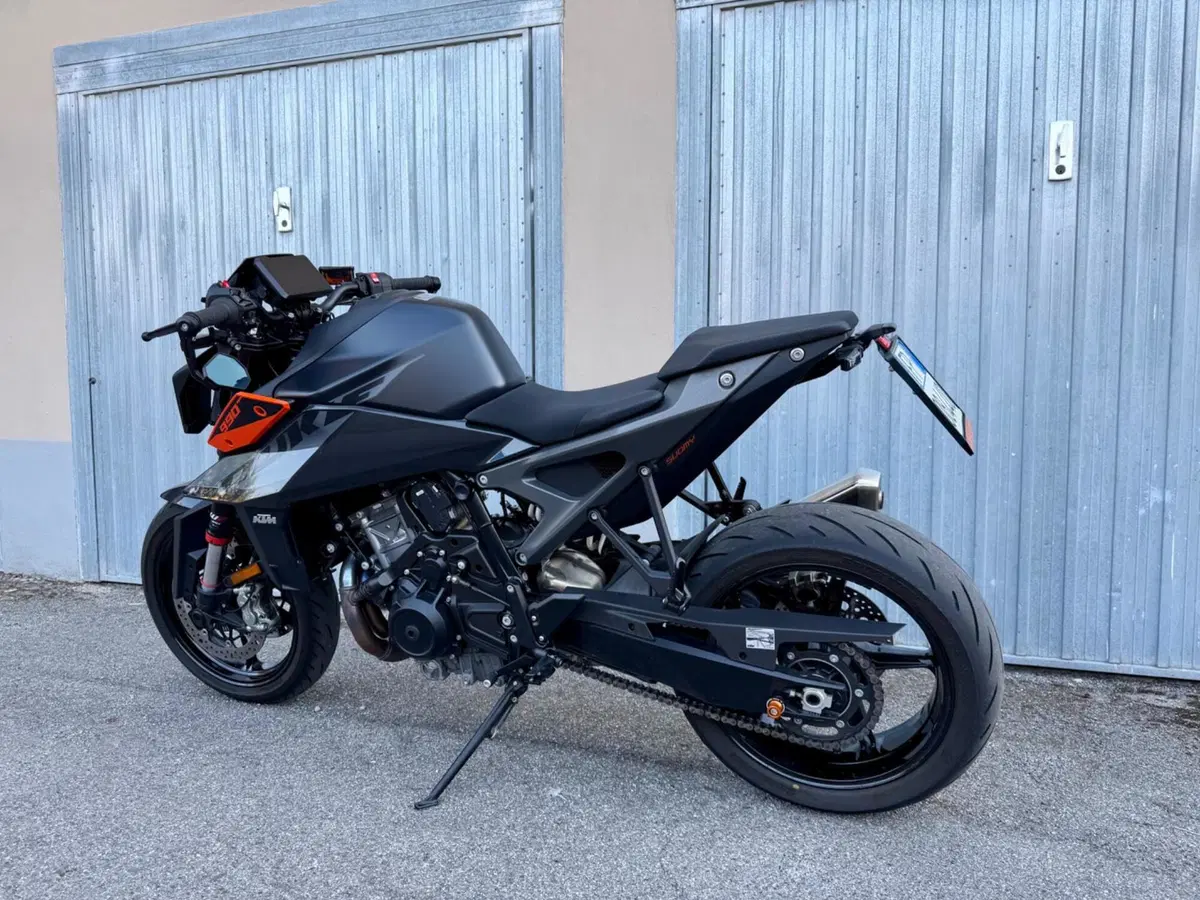 KTM 990 Duke (2024 - 26) (3)