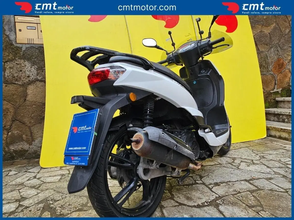 Peugeot Tweet 125i (2017 - 20) (4)
