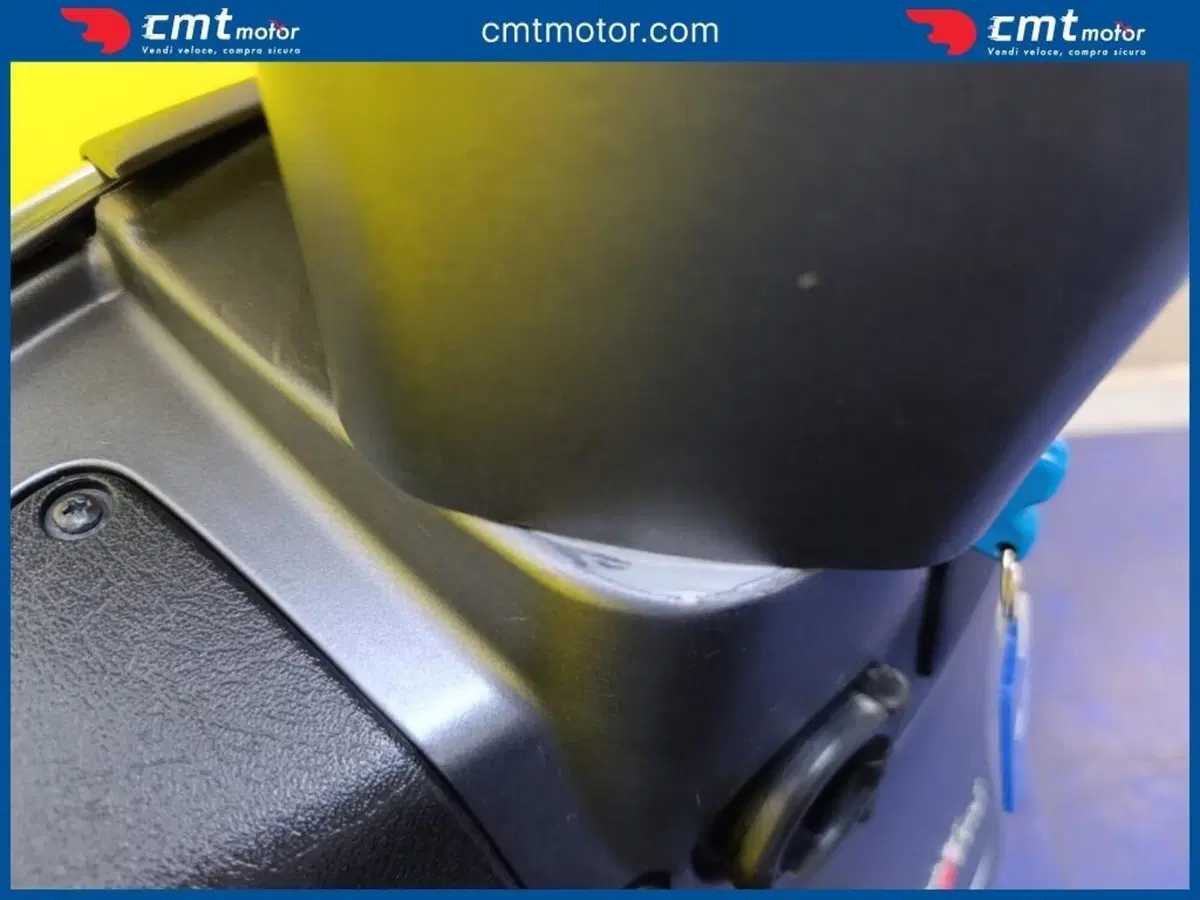 Vespa GTS 300 ABS (2014 - 16) (7)