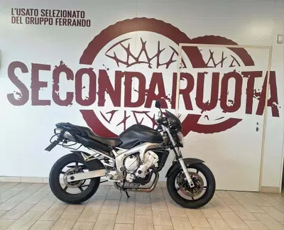 Yamaha FZ6 (2004 - 07) usata