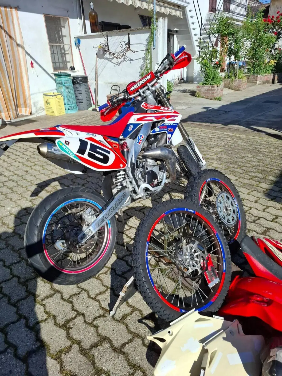 HM CRE 50 Six Competition (2011 - 15) (2)
