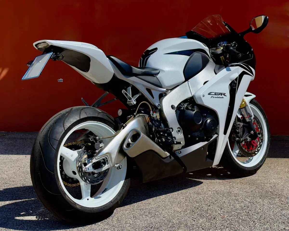 Honda CBR 1000 RR Fireblade (2008 - 11) (5)
