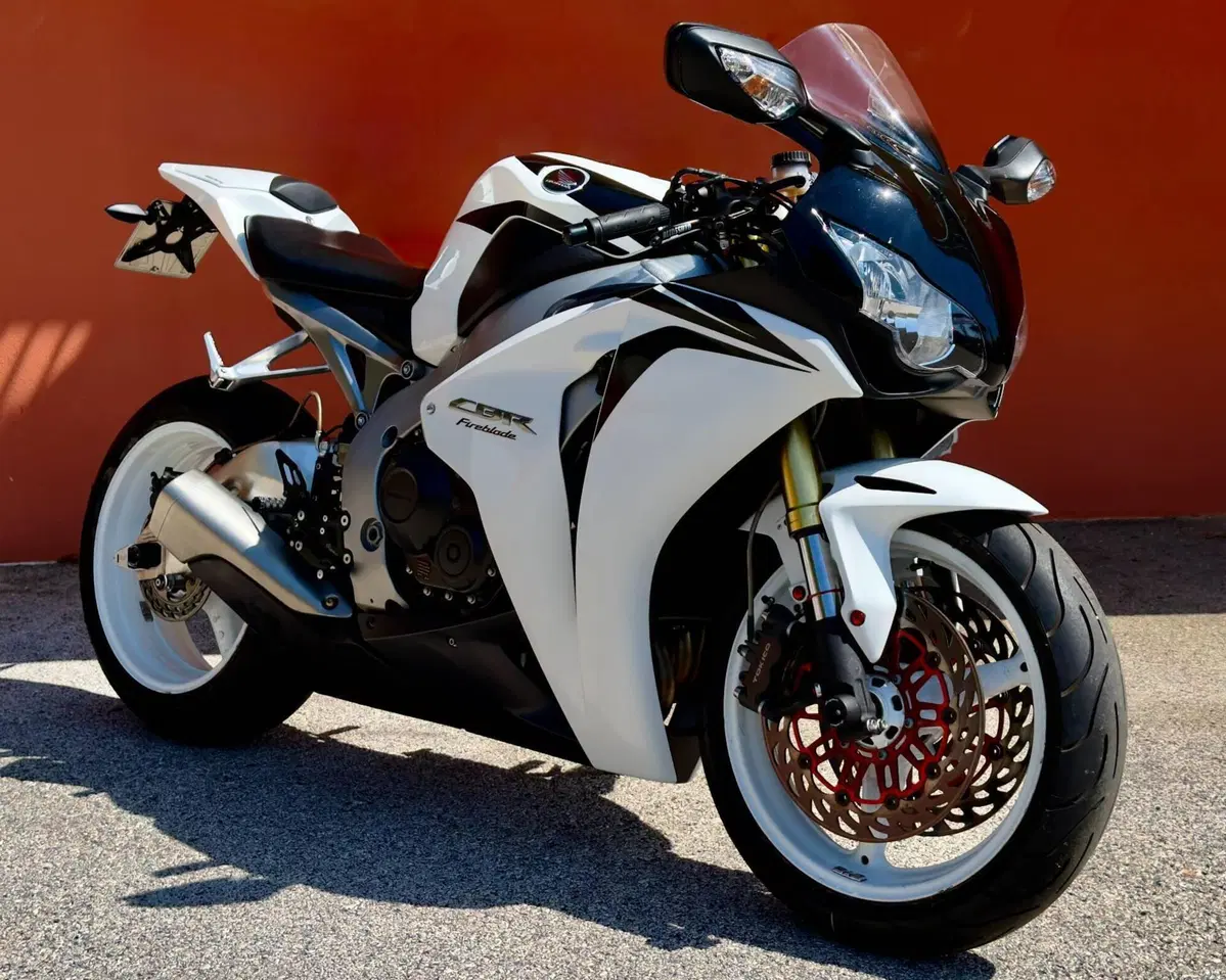 Honda CBR 1000 RR Fireblade (2008 - 11) (6)