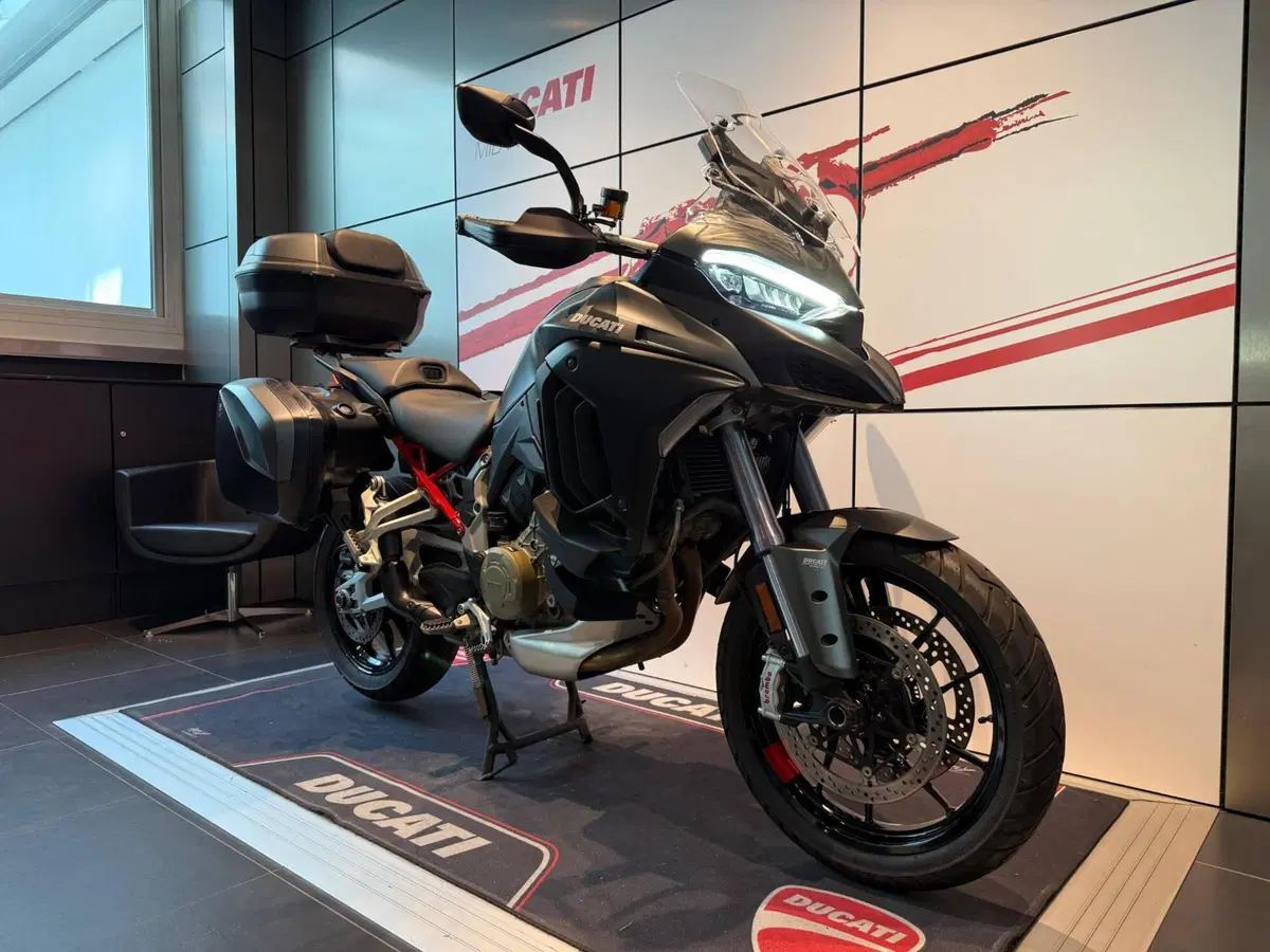 Ducati Multistrada V4 S (2021 - 24) (2)