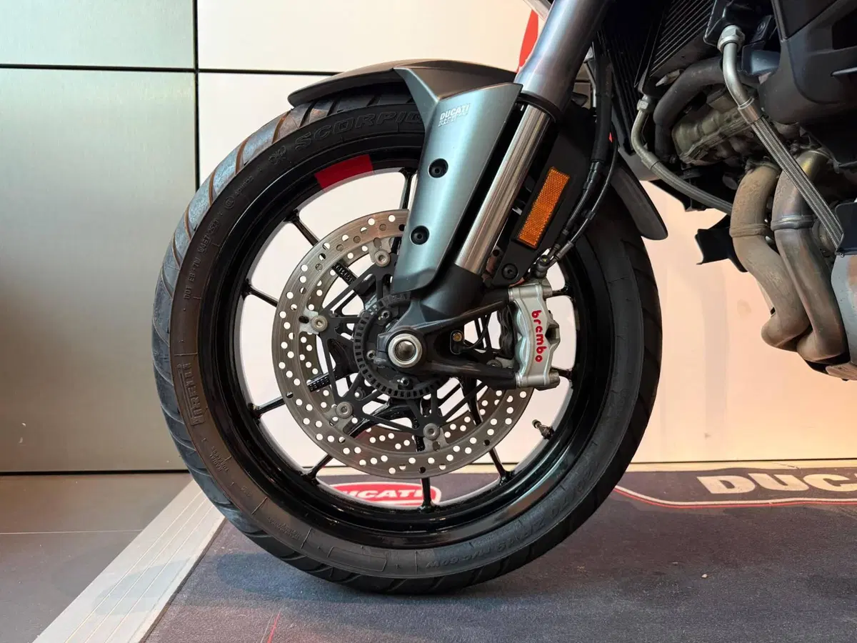 Ducati Multistrada V4 S (2021 - 24) (12)