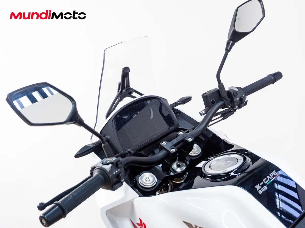 Moto Morini X-Cape 650 (2021 - 26) (11)