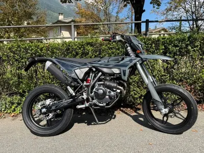 Betamotor RR 125 4T Motard T - X Special Edition (2025 - 26) nuova