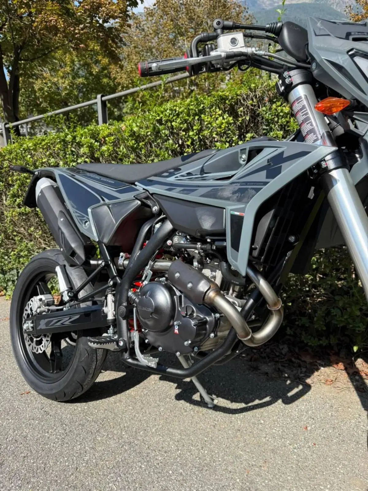 Betamotor RR 125 4T Motard T - X Special Edition (2025 - 26) (4)