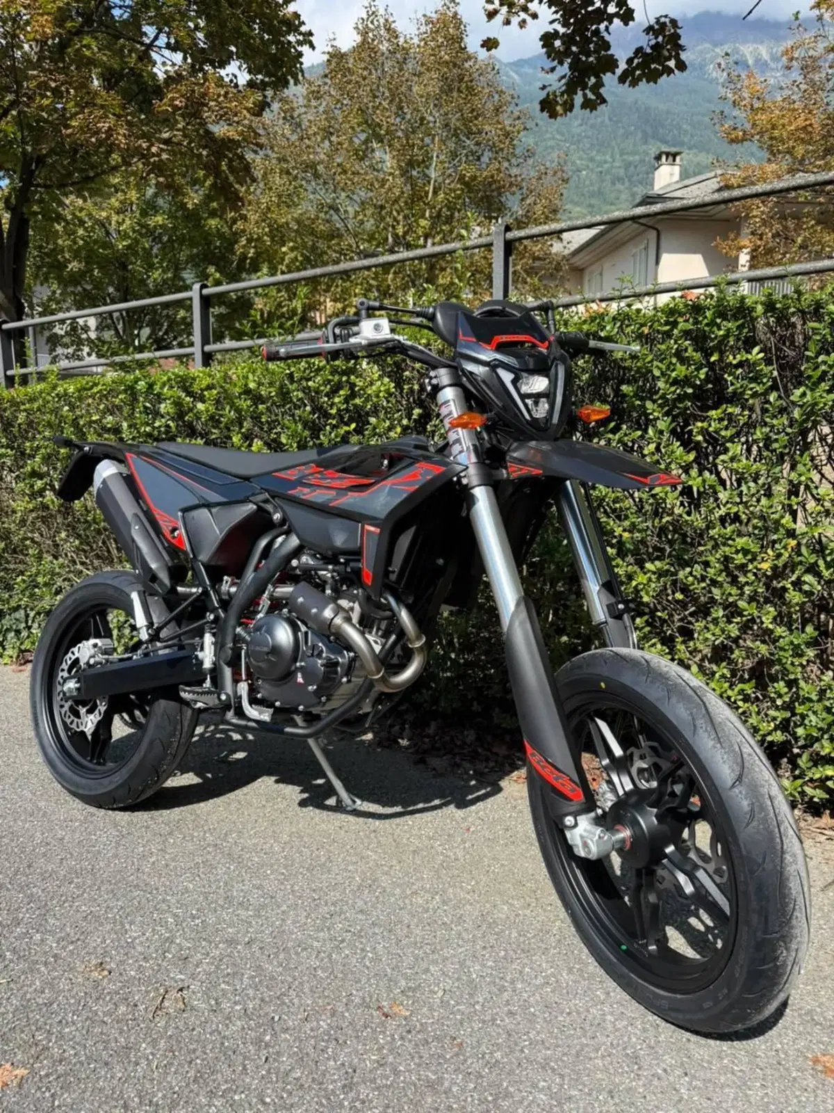 Betamotor RR 125 4T Motard T (2025 - 26) (3)