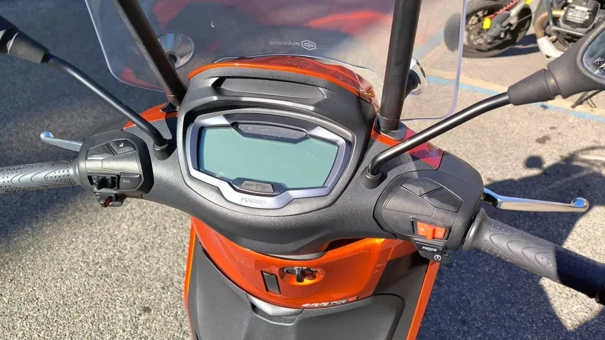Piaggio Beverly 400 S ABS-ASR (2021 - 24) (8)