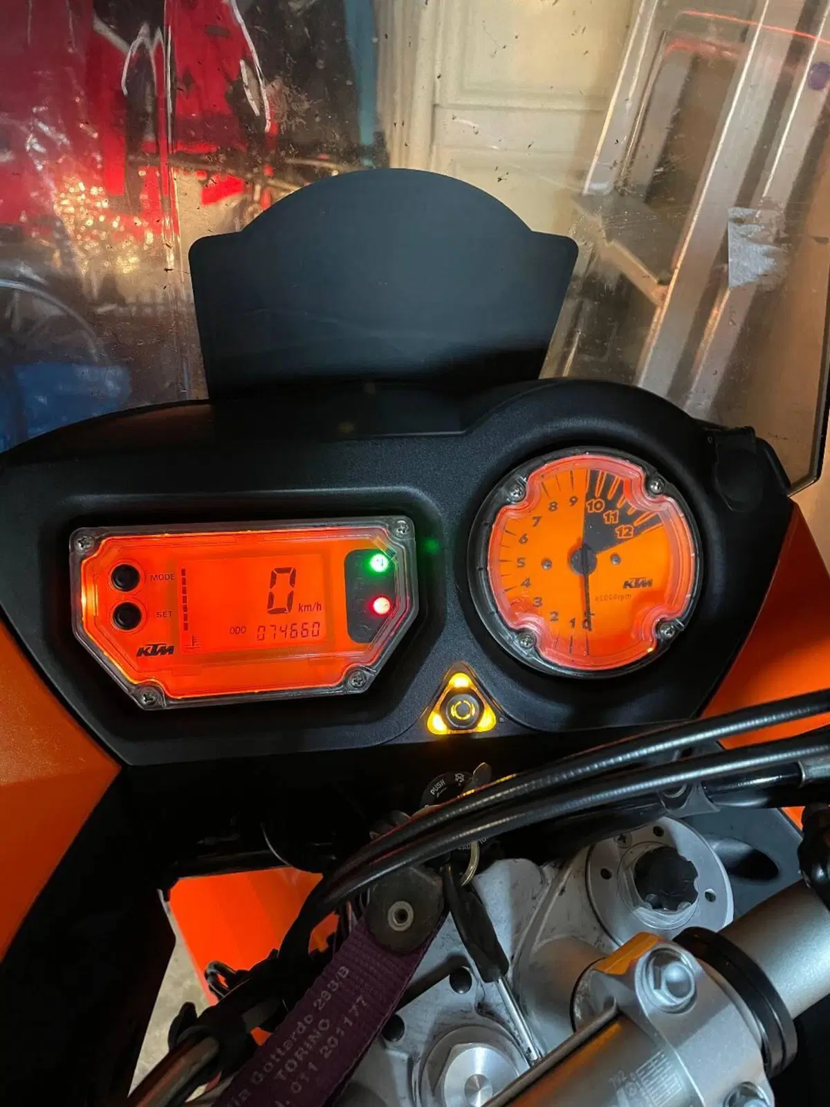 KTM 990 Adventure (2006 - 08) (6)