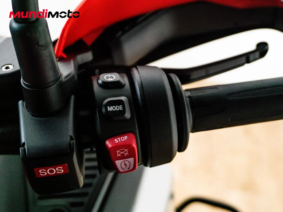 Bmw R 1300 GS Adventure (2025 - 26) (14)