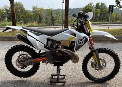 Husqvarna TE 300i (2022) usata