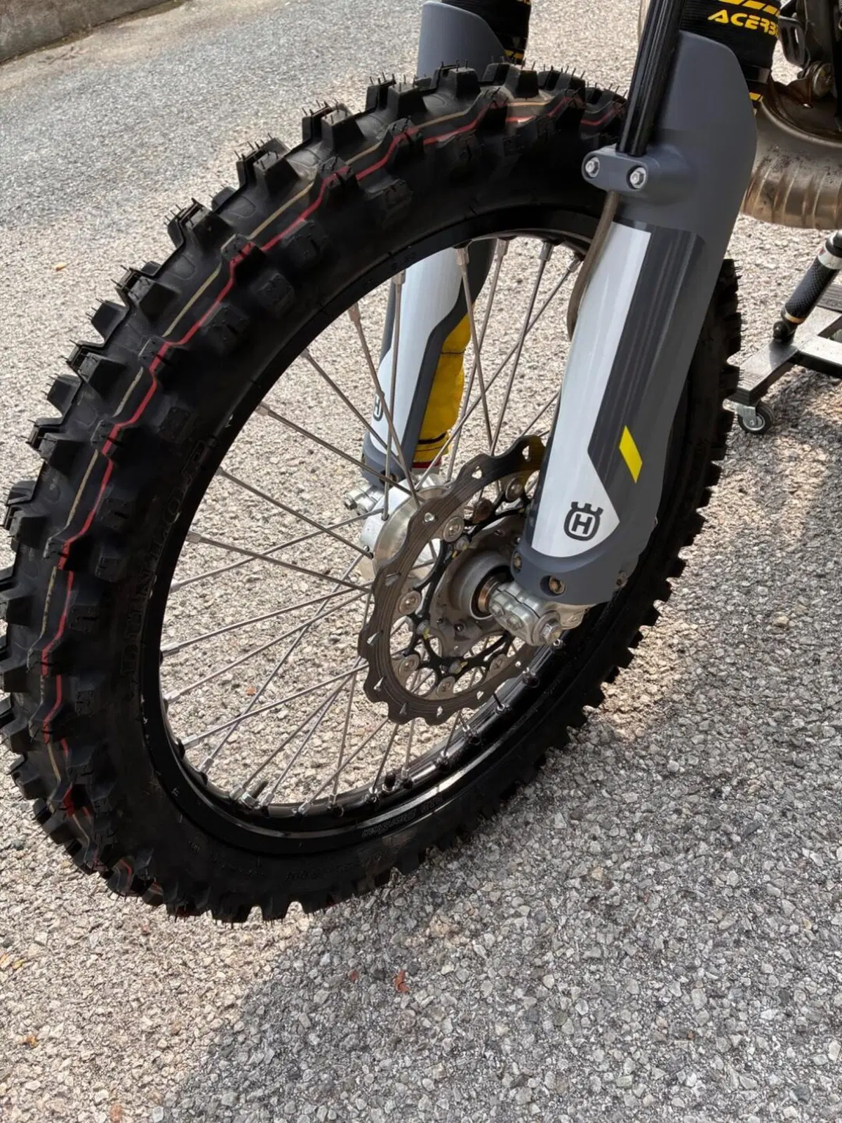 Husqvarna TE 300i (2022) (9)