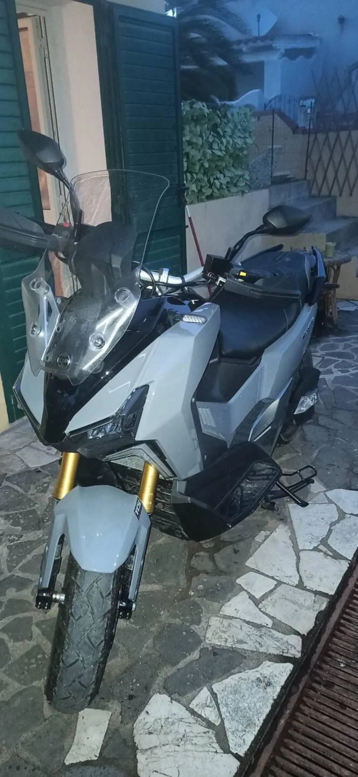 Sym ADXTG 400 (2025 - 26)