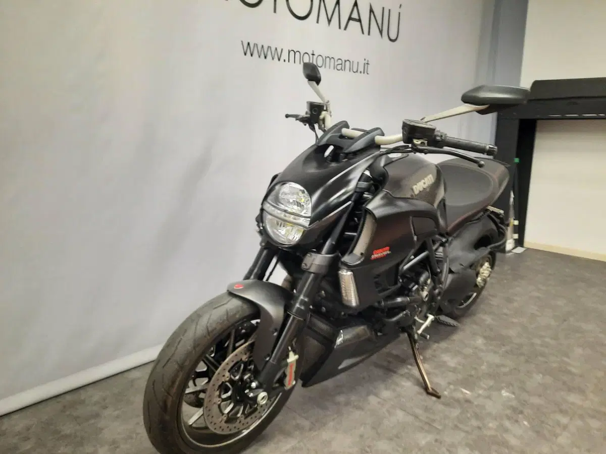 Ducati Diavel 1200 Carbon (2010 - 13) (19)