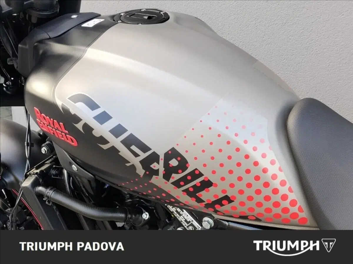 Royal Enfield Guerrilla 450 (2024 - 26) (9)