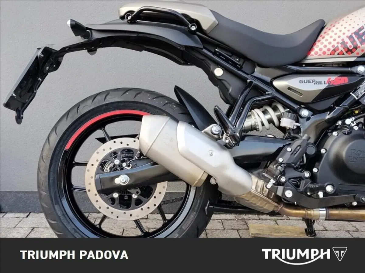 Royal Enfield Guerrilla 450 (2024 - 26) (2)