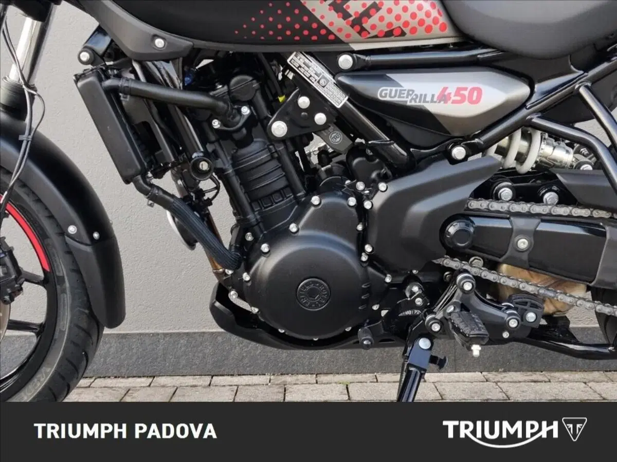 Royal Enfield Guerrilla 450 (2024 - 26) (8)