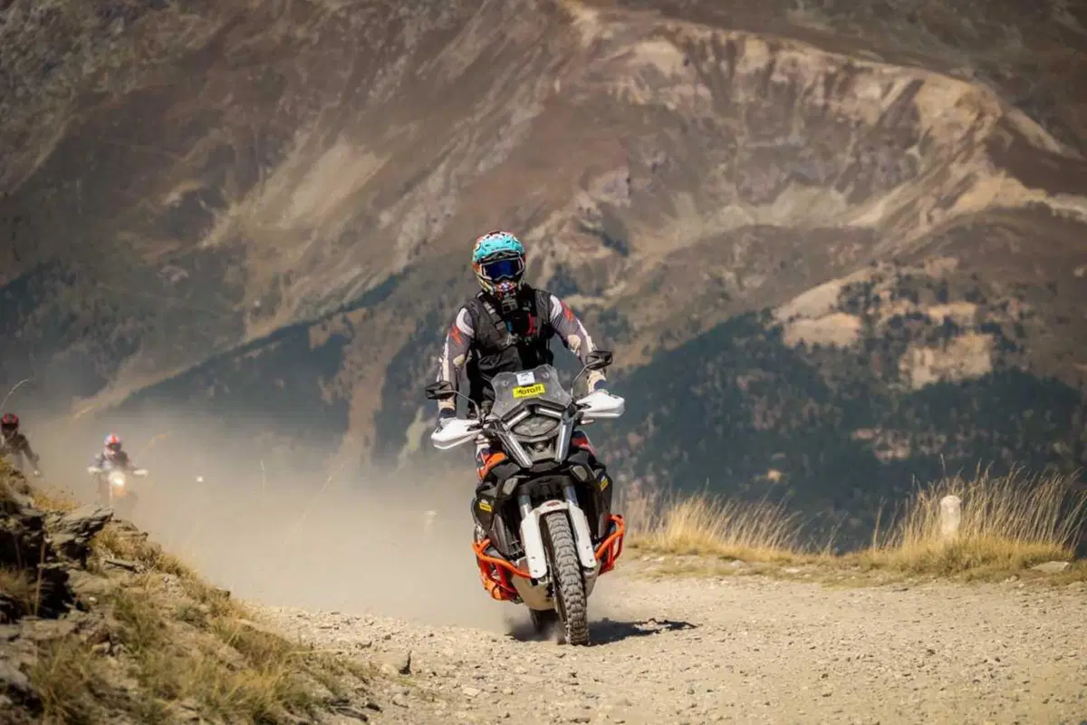 Alla HAT con 173 cavalli! TEST KTM 1390 Super Adventure R, un missile con delle ruote tassellate [VIDEO] (11)
