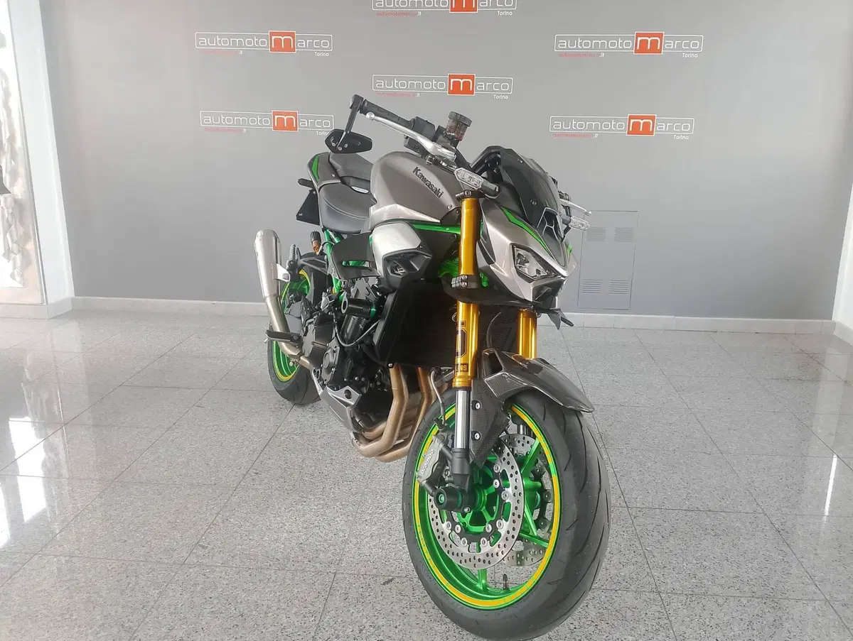 Kawasaki Z 900 SE (2025 - 26)