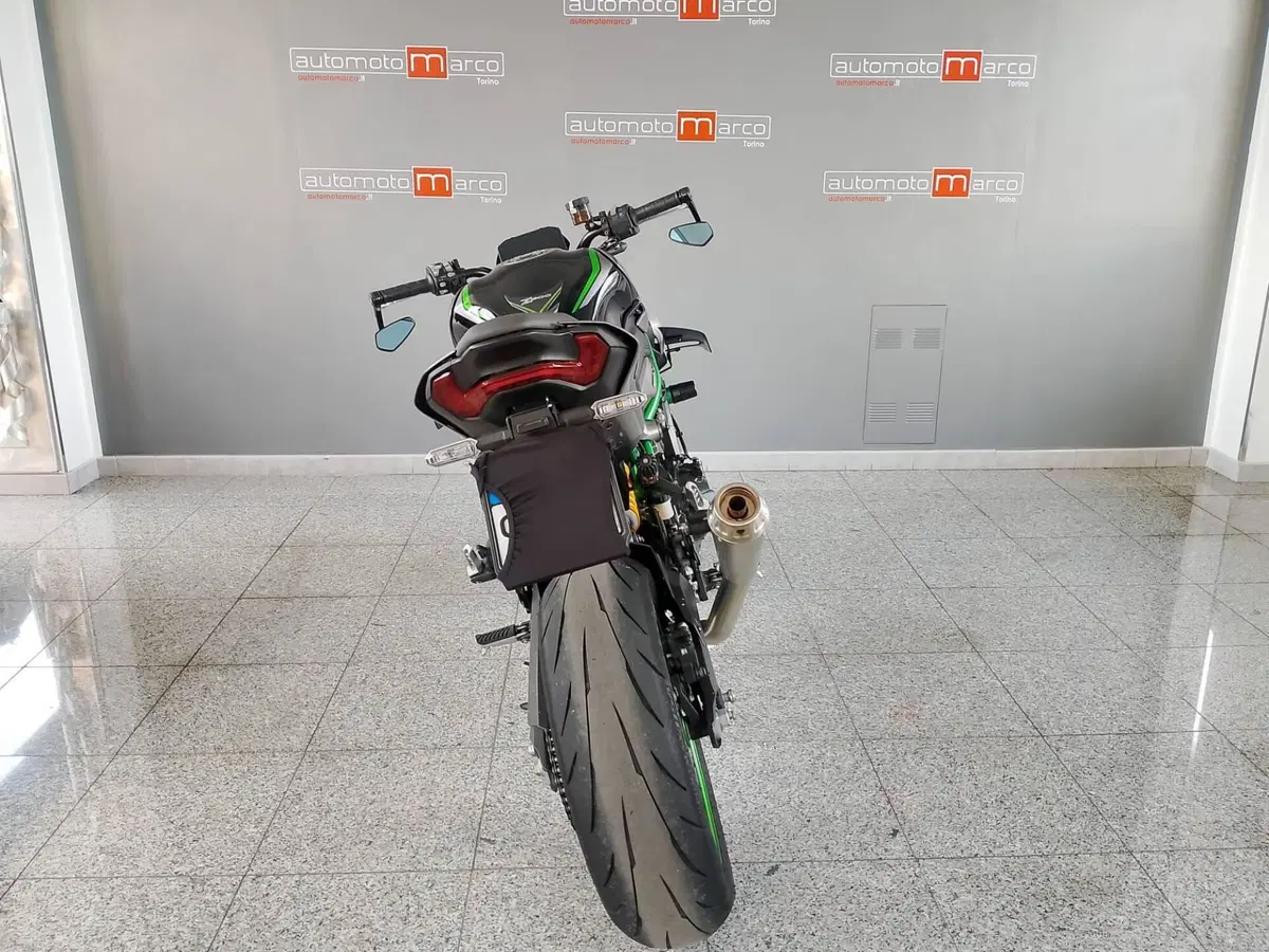 Kawasaki Z 900 SE (2025 - 26) (4)