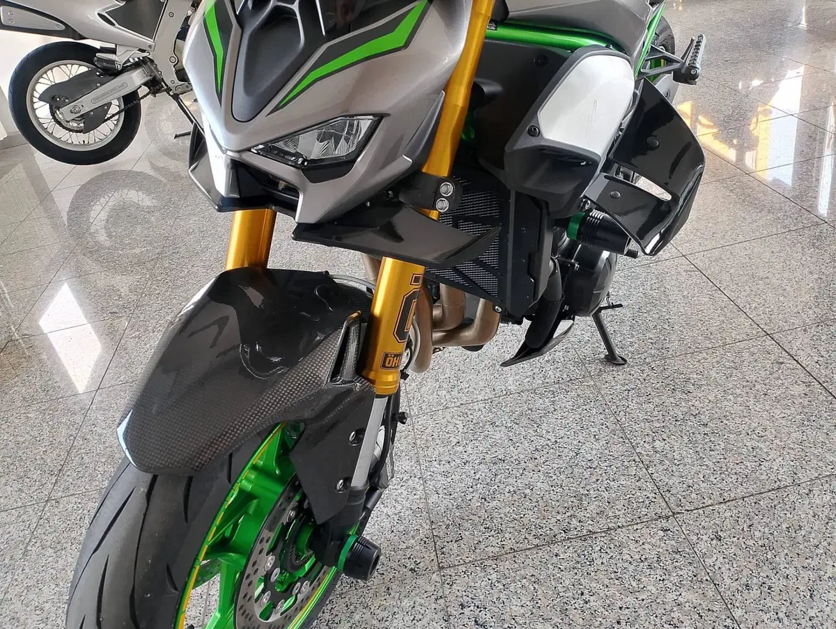 Kawasaki Z 900 SE (2025 - 26) (10)