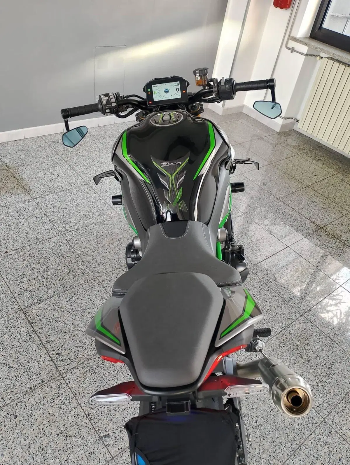 Kawasaki Z 900 SE (2025 - 26) (11)